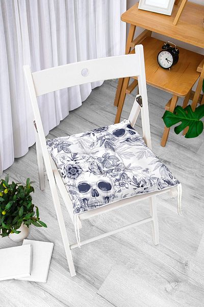 Realhomes Skull And Flowers Motif Fluffy Square Chair Cushion