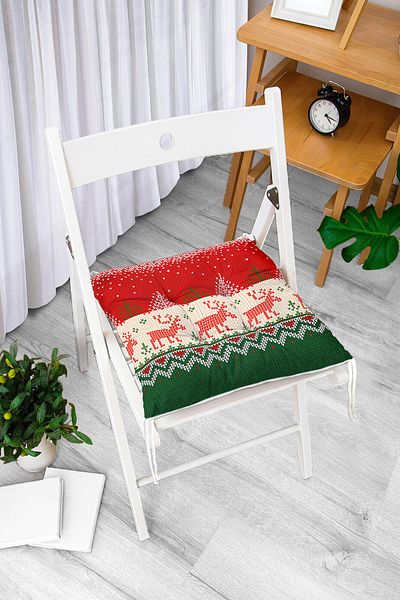 Realhomes New Year's Deers And Trees Printed Fluffy Square Chair Cushion