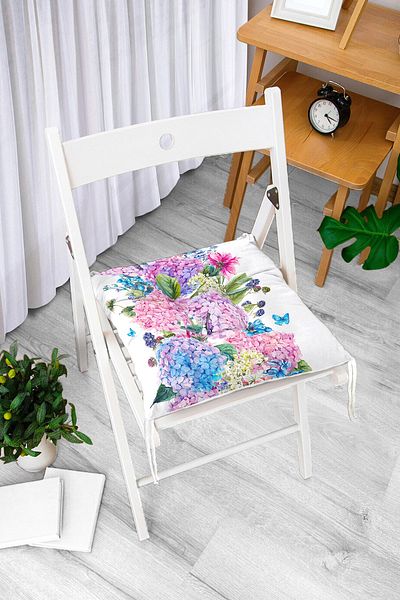 Realhomes Lilac Color Cluster Lily Patterned Digital Printed Pouf Chair Cushion