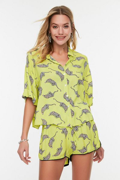 Trendyol Collection Világoszöld leopárdmintás ingek és rövidnadrágok strandkészlet - TBESS21AU0078