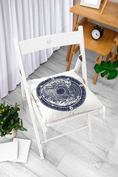 Realhomes Біла подушка для стільця з темно-синім компасом на білому тлі