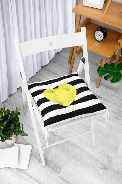 Realhomes Modern Heart Patterned Digital Printed Fluffy Chair Cushion