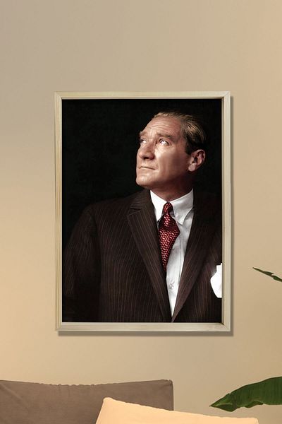 Dekor Loft Tablou Ataturk cu rama din lemn natural de pin