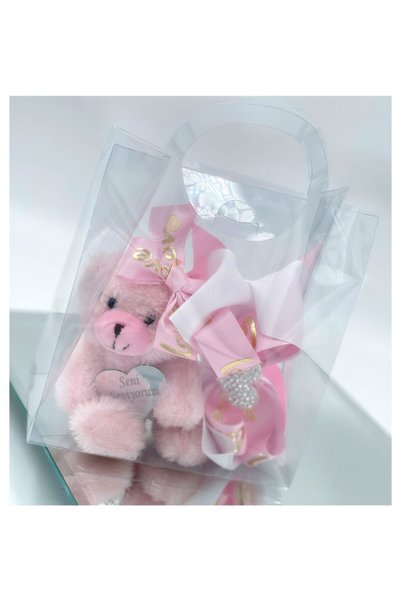 QUEEN AKSESUAR Anneler Günü Lüks Çantalı Hediye Seti Peluş Ayıcık Anahtarlık Love Taşlı Kalp Fiyonk Toka Pembe