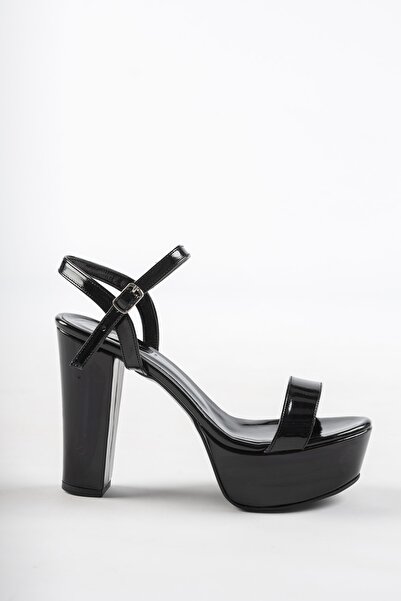 Diardi حذاء سهرة نسائي أسود من الجلد اللامع