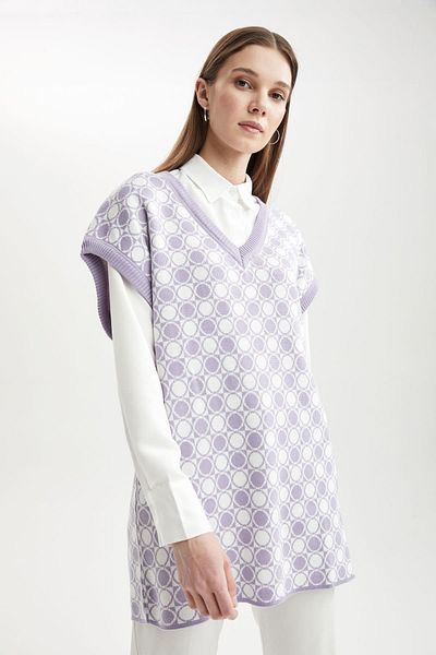 DeFacto Regular Fit V-Neck Geometric Patterned Sweater