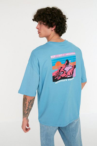 Trendyol Collection Niebieski, oversize'owy T-shirt z okrągłym dekoltem, 100% bawełny, z nadrukiem - TMNSS21TS1227