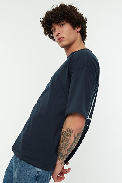 Trendyol Collection Sötétkék virágmintás túlméretezett pamut póló - TMNSS21TS1223