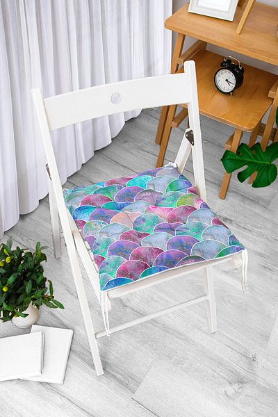 Realhomes Modern Pouf Chair Cushion with Round Pattern on Blue Background