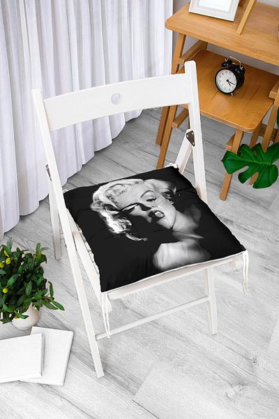 Realhomes Merlin Moro Illustrated Digital Printed Pouf Chair Cushion
