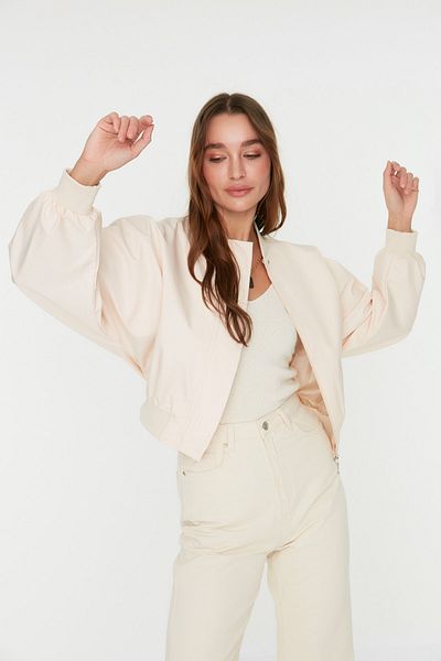 Trendyol Collection Beige Oversize Kordelzug Detaillierte wasserabweisende Bomberjacke Mantel TWOSS22MO0099