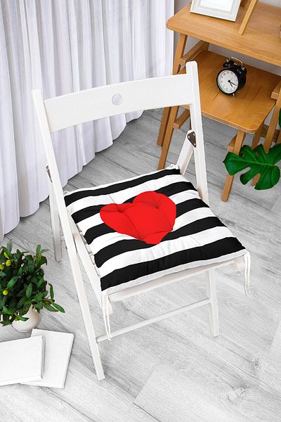 Realhomes Modern Heart Patterned Digital Printed Fluffy Chair Cushion