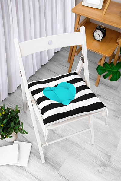 Realhomes Modern Heart Patterned Digital Printed Fluffy Chair Cushion