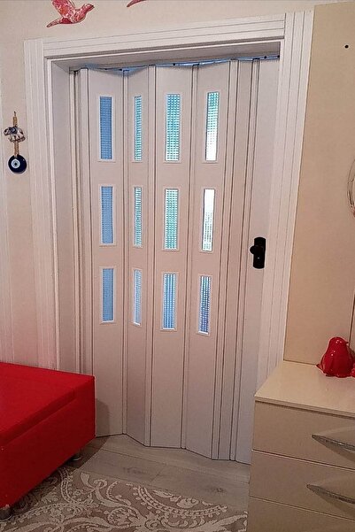 ERİKMANN Akordiyon Kapı 117 X230 Camlı Beyaz