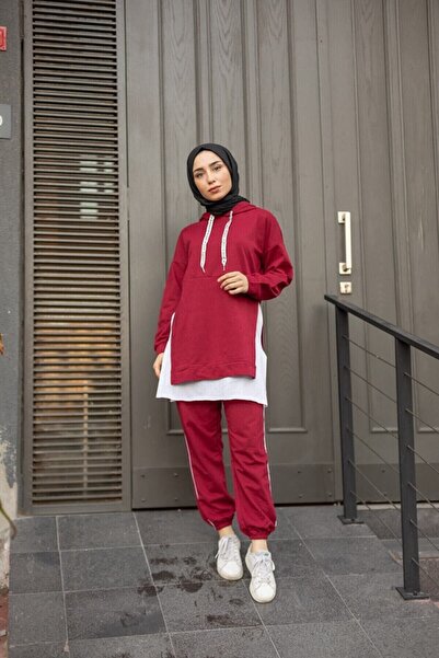 CNG MODA Claret Red Hijab Tracksuit Set - White T-Shirt T-Shirt Set