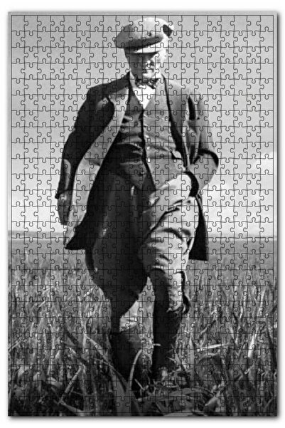 Cakapuzzle Mustafa Kemal Atatürk Buğday Tarlasında Siyah Beyaz 1000 Parça Puz...