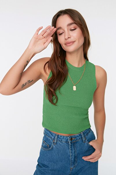 Trendyol Collection Zielona bluzka z okrągłym dekoltem i dzianinowym crop-topem Twoss21Bz0098