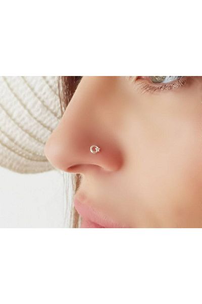 Colored top nose studs