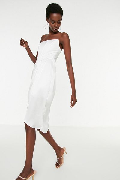 Trendyol Collection Kleid - Ecru - Wickelschnitt
