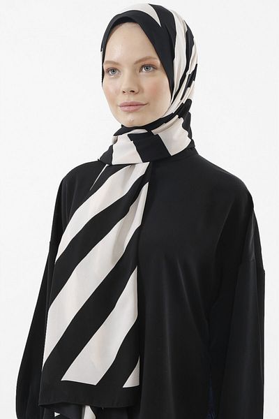 Julia Lauren Women's Medina Silk Shawl Black - Light Cream 01