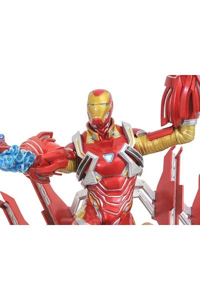 Diamond Select Toys Marvel Gallery Avengers Infinity War - Iron Man Mk50 Diorama Figure