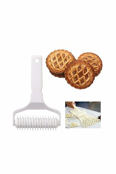 Baroness Lattice Shaped Dough Cutter