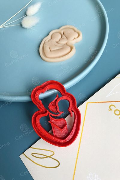 CESTOPİENO Mother Baby Cookie Mold with 'You Are So Strong' Card