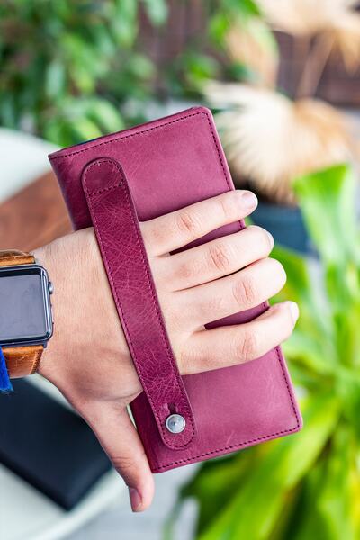 Garbalia Unisex Claret Red Hamburg Genuine Leather Hand Handle Crazy Claret Red Portfolio Wallet with Magnetic Phone Compartment