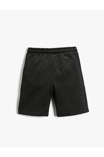 Koton Shorts - Schwarz - Mittlerer Bund
