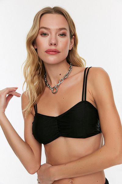 Trendyol Collection Černý vršek bikin se stahovací šňůrkou TBESS22BU0112
