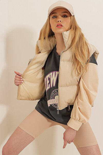 Trend Alaçatı Stili Women's Beige Stand Collar Double Pocket Full Filling Inflatable Waist Adjustable Inflatable Vest ALC-X7994