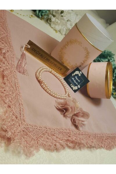 AGH Değerli Hediyeler Pembe Silindir Kutu, Oyalı Namaz Başörtüsü, Inci Taneli...