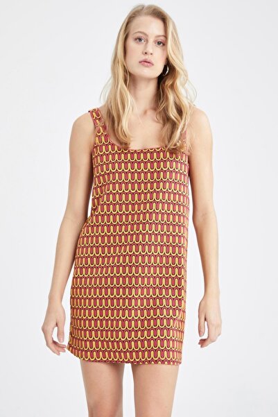 DeFacto Wzorzysta sukienka mini na ramiączkach o dopasowanym kroju