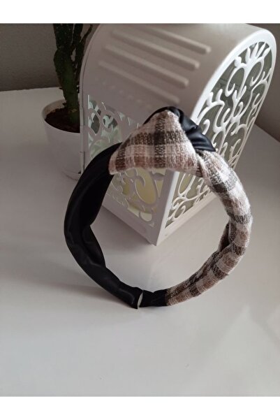 EyER Shoping Двоколірна шкіра з деталями у вигляді вузлів