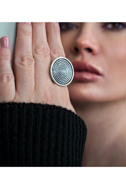 Kutcha Accessories Kadın Gümüş Kaplama Yüzük Ve Küpe Seti