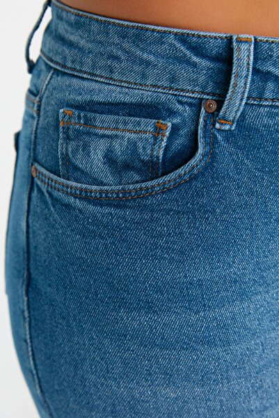 Trendyol Curve Detailní modré elastické úzké džíny s vysokým pasem TBBSS22JE0186