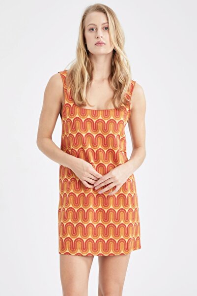 DeFacto Wzorzysta sukienka mini na ramiączkach o dopasowanym kroju