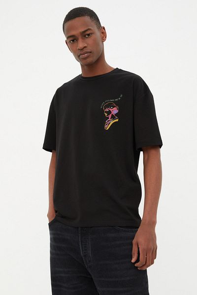 Trendyol Collection Καλλιτεχνικό εμπριμέ μαύρο βαμβακερό μπλουζάκι - TMNSS22TS1601