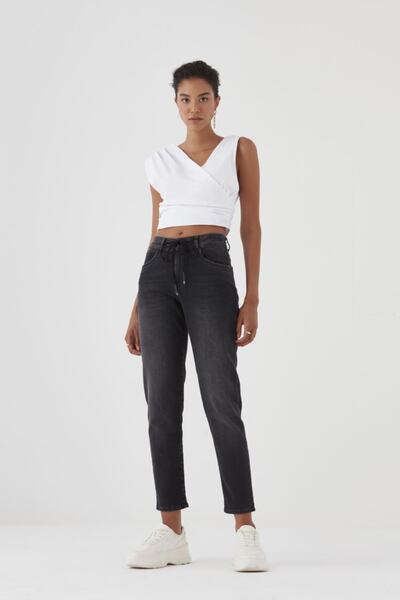 Pantamo Koyu Tonda Eskitilmiş Siyah Jogger Women's Jeans