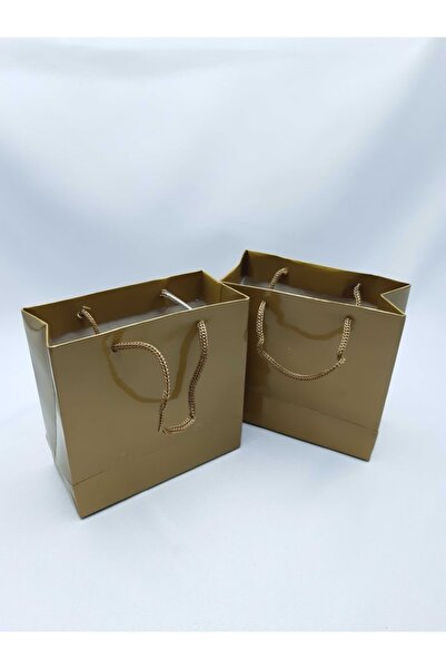 Genel Markalar Altın Renginde 11 X 11 Parlak Kartondan Mamul Kordon Ip Kulplu...