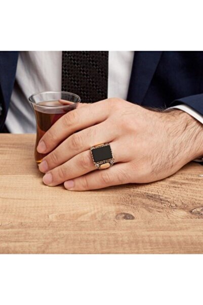 ALYANSEVİM Kare Oniks Taşlı Isimli Gümüş Erkek Yüzük