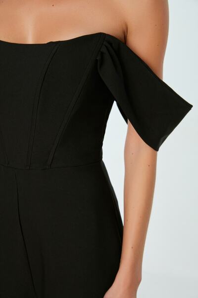 Trendyol Collection Černý lemovaný tkaný overal TPRSS22TU0070