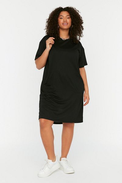 Trendyol Curve Große Größen in Kleid - Schwarz - Jerseykleid