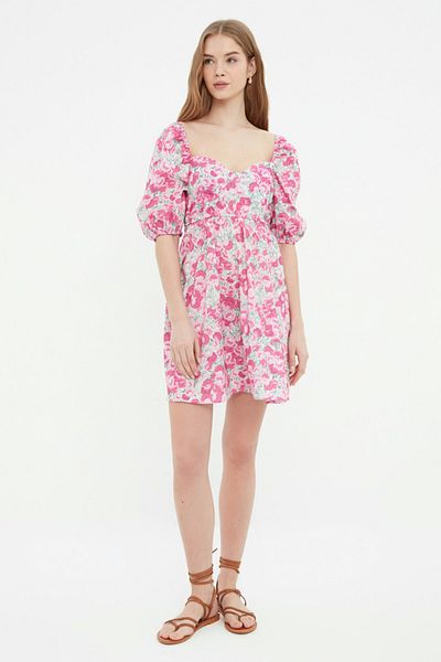 Trendyol Collection Rochie mini țesută cu detaliu la spate cu deschidere la spate/patinator floral roz TWOSS22EL1107