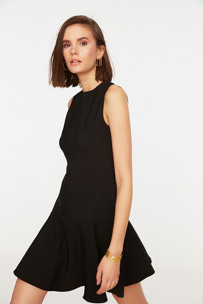 Trendyol Collection Černé mini tkané šaty na zip TWOSS20EL1124