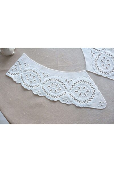 SHERLOCK HOME Vintage Scallop Collar