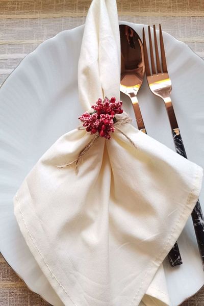 Emtory Home 6 Pieces of Bud Flowering Natural Wooden Napkin Rings