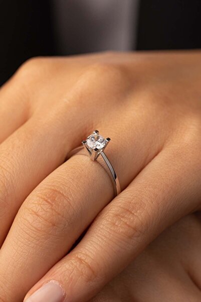 YAVUZ KUYUMCULUK 14 Ayar Altın Tektaş Yüzük V Kesim