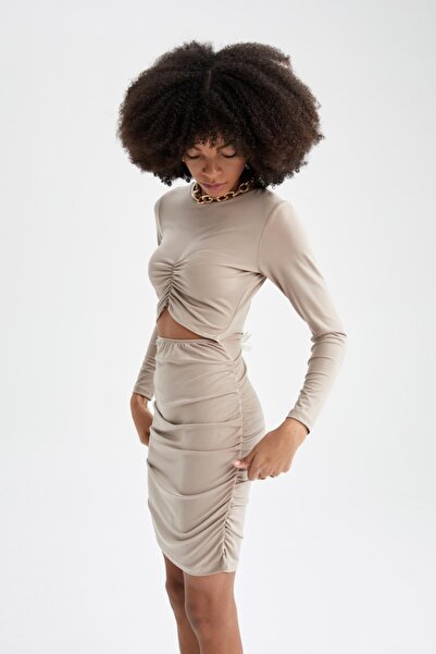 DeFacto Minišaty s dlouhým rukávem s výstřihem a nízkým výstřihem