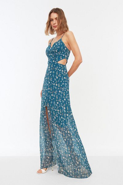 Trendyol Collection Vícebarevné lemované okénko/výřez s detailním květinovým potiskem Maxi tkané šaty TWOSS20EL1270